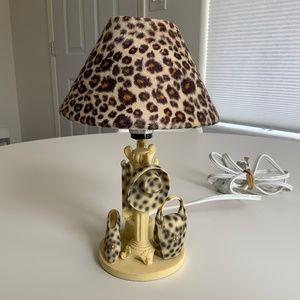 VINTAGE TABLE LAMP WITH LEOPARD SHADE